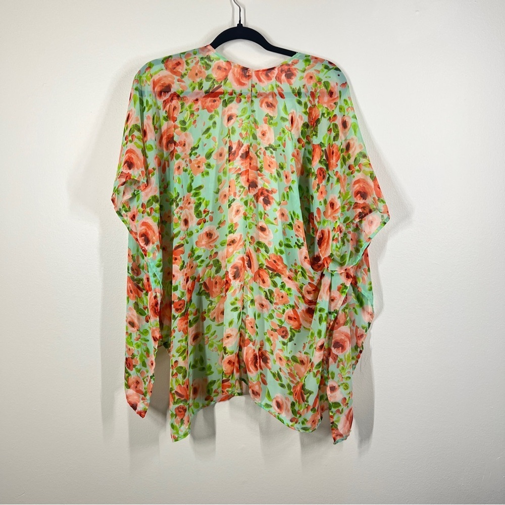 Women's OS Floral Green and peach Short Sleeve Duster